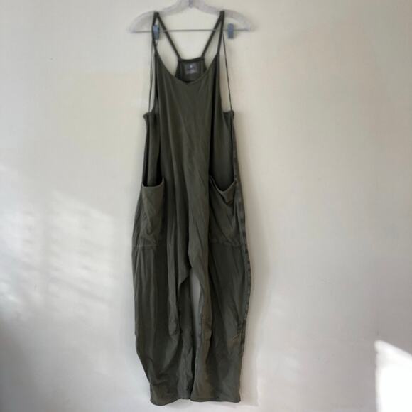 Fp Movement Women's Hot Shot Jumpsuit In Midnight Jade Size M - Picture 5 of 7